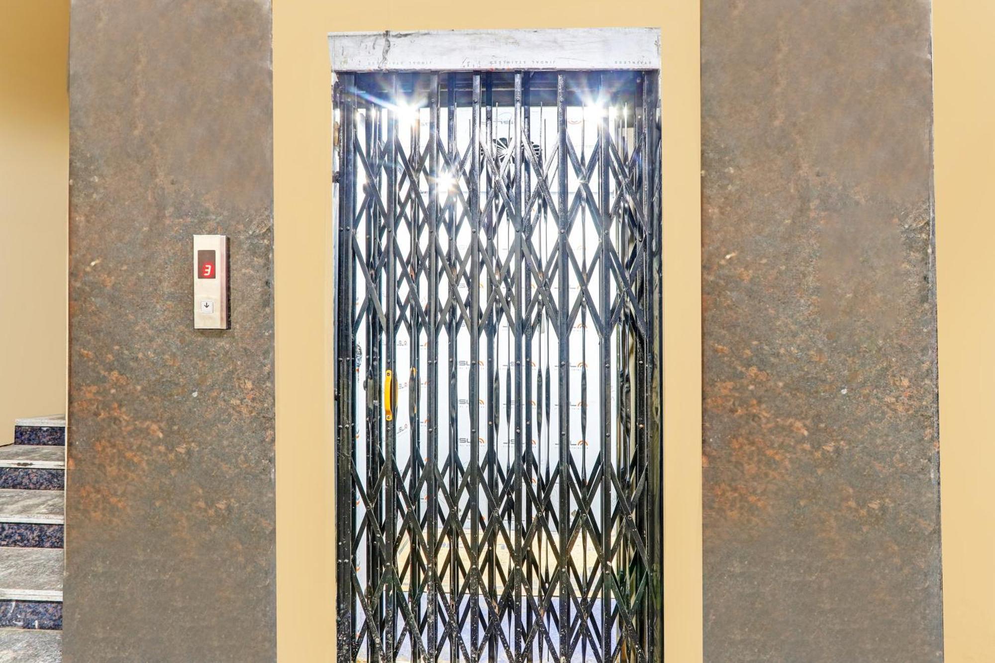 Super Hotel O Sri Vishnu Residency Kottapalli Εξωτερικό φωτογραφία